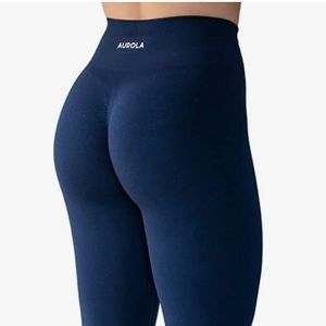Aurola Scrunch Butt Leggings in Dark Blue size XS